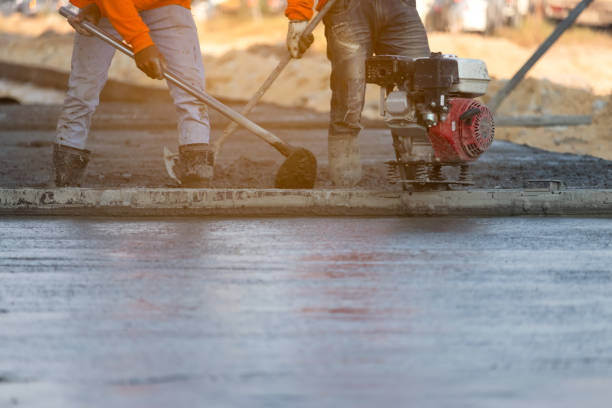Best Concrete Driveway Installation  in Palmyra, WI